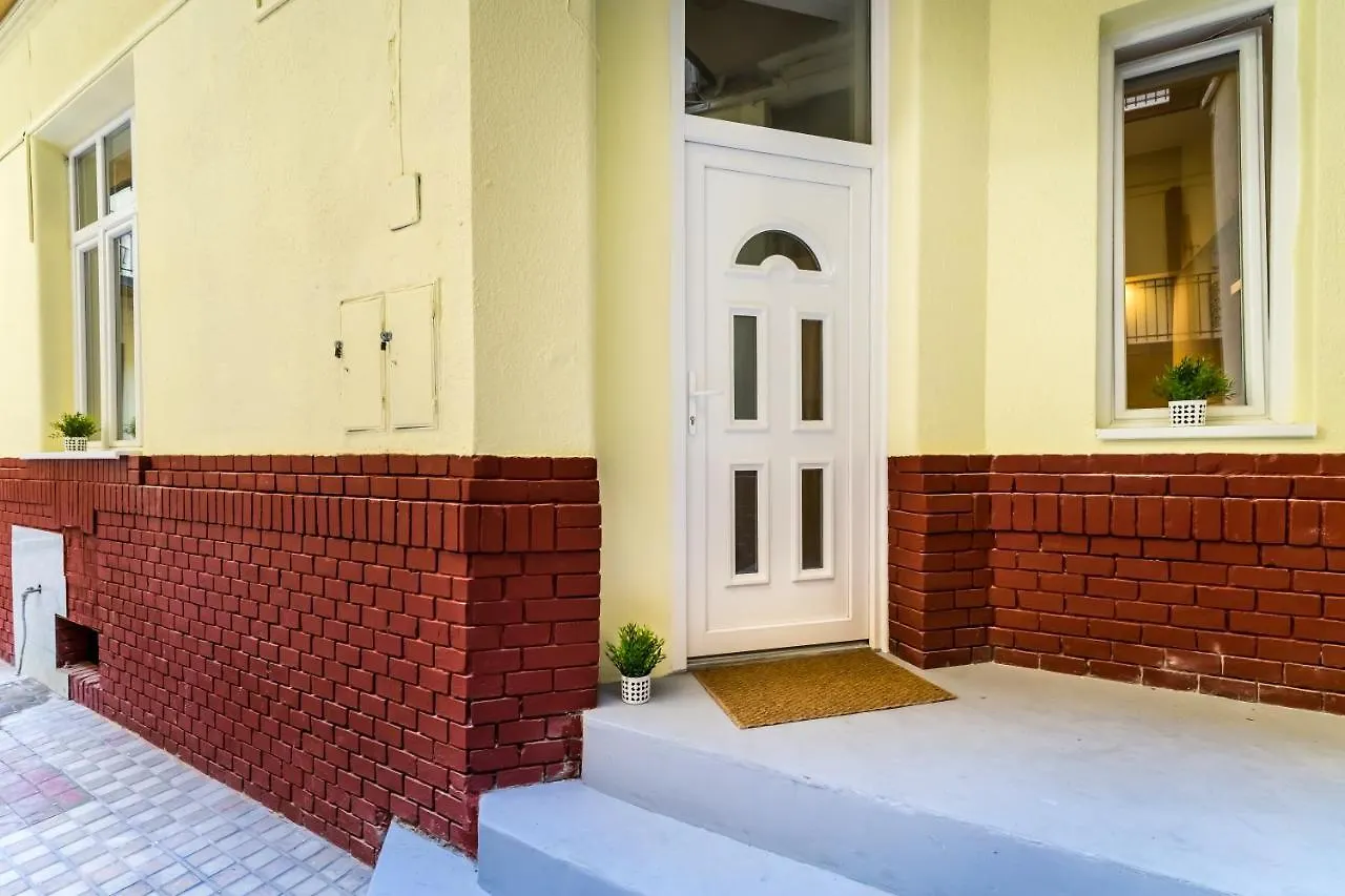 Orangehomes Klauzal Apartments Budapest 0*,